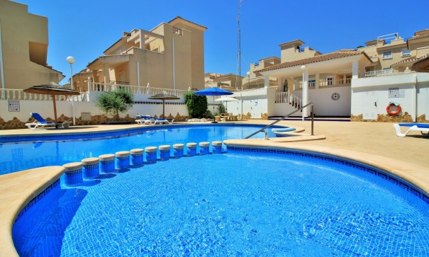 Casa de pueblo - Venta - San Miguel de Salinas - San Miguel de Salinas