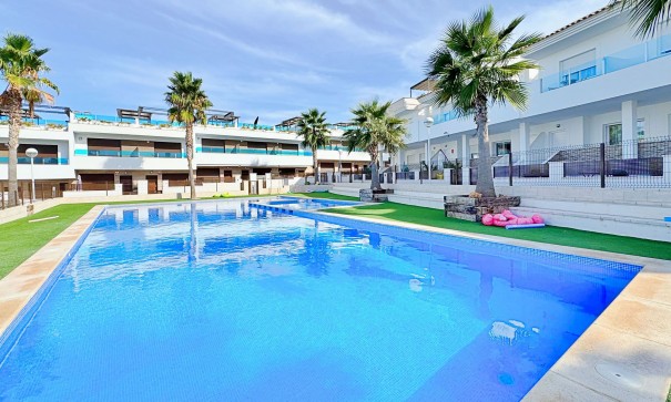 Casa de pueblo - Venta - Torrevieja - Los Balcones