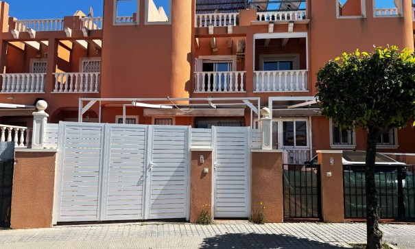 Casa de pueblo - Venta - Torrevieja - Torrevieja Alicante