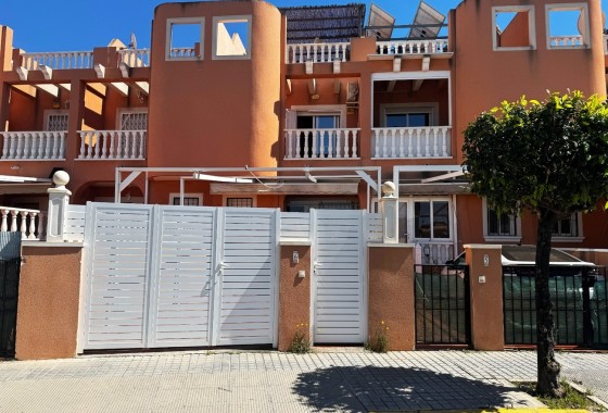 Casa de pueblo - Venta - Torrevieja - Torrevieja