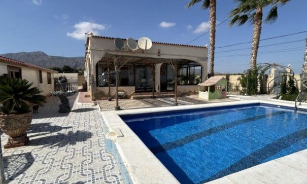 Chalet Independiente - Venta - Albatera - Albatera