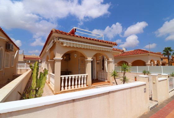 Chalet Independiente - Venta - Algorfa -
                Lo Crispin