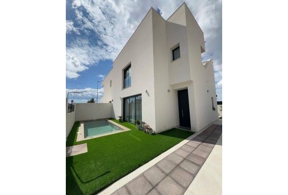 Chalet Independiente - Venta - Benijofar - Benijofar