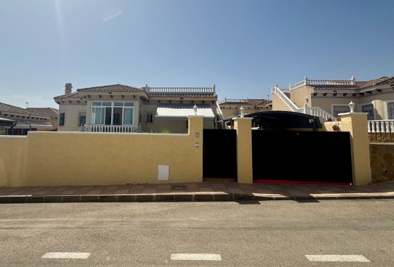 Chalet Independiente - Venta - Bigastro -
                Bigastro