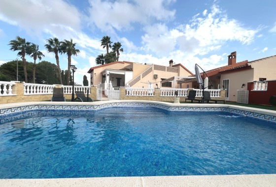Chalet Independiente - Venta - Daya Vieja -
                Daya Vieja