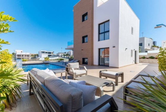 Chalet Independiente - Venta - Dehesa de Campoamor - Dehesa de campoamor