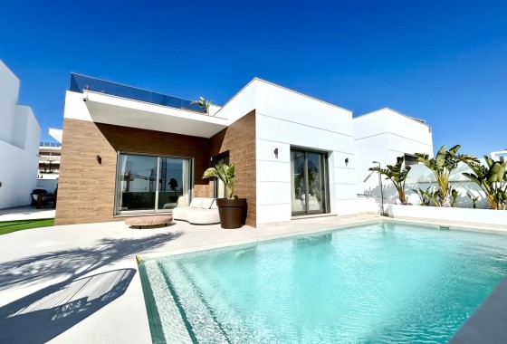 Chalet Independiente - Venta - Las Filipinas - Inland