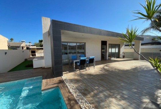 Chalet Independiente - Venta - Mar de Cristal - Costa Calida