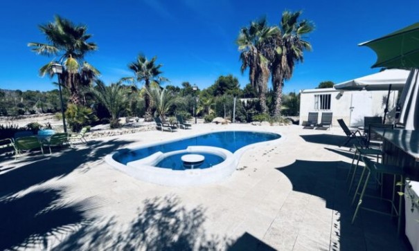 Chalet Independiente - Venta - Monóvar - Monóvar