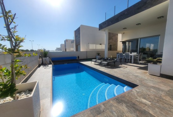 Chalet Independiente - Venta - Orihuela Costa - Costa Blanca