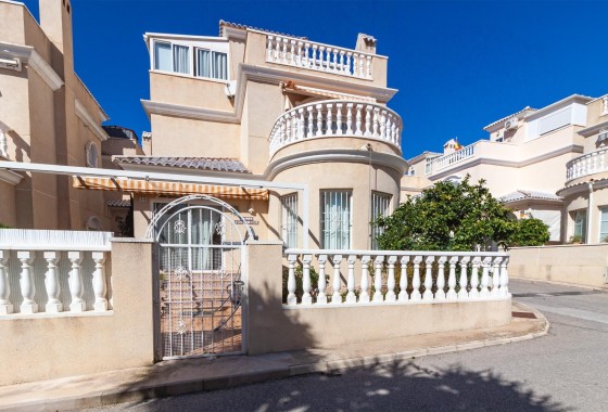 Chalet Independiente - Venta - Orihuela Costa - Los Almendros-la Florida