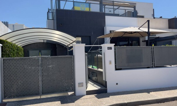 Chalet Independiente - Venta - Orihuela Costa - Villamartín