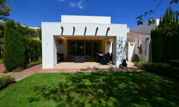 Chalet Independiente - Venta - Orihuela - Las Colinas Golf