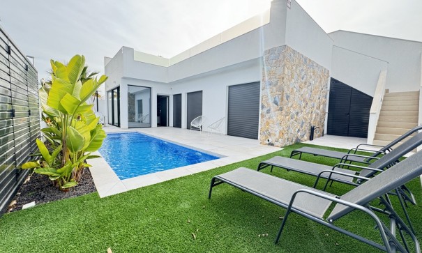 Chalet Independiente - Venta - Pilar de la Horadada - Pilar de la Horadada