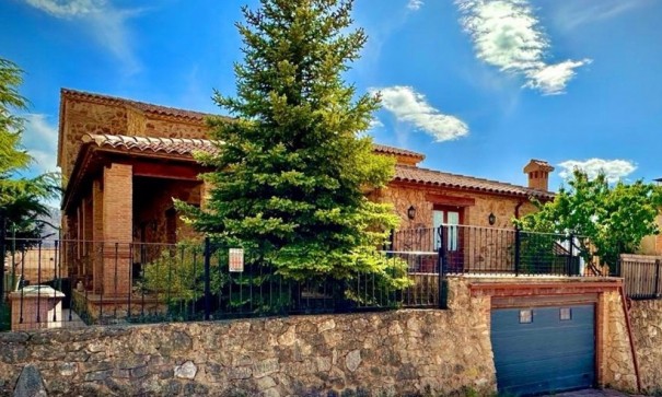 Chalet Independiente - Venta - Riopar - Riopar