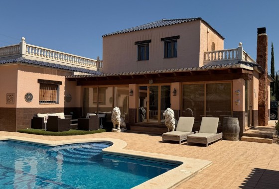 Chalet Independiente - Venta - Salinas -
                Salinas