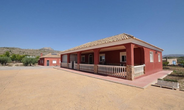 Chalet Independiente - Venta - SAX - SAX