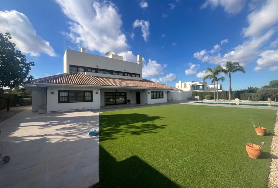 Chalet Independiente - Venta - Sucina -
                Sucina
