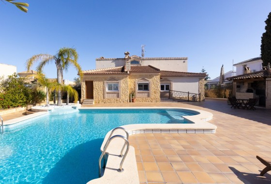 Chalet Independiente - Venta - Torrevieja - Costa Blanca