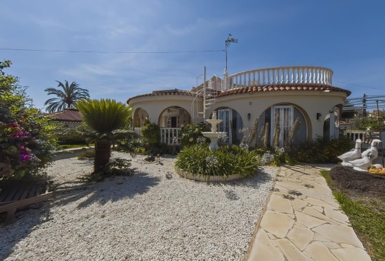 Chalet Independiente - Venta - Torrevieja - Costa Blanca