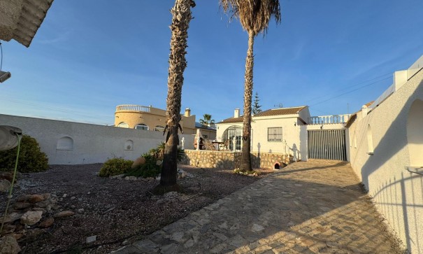 Chalet Independiente - Venta - Torrevieja - San luis