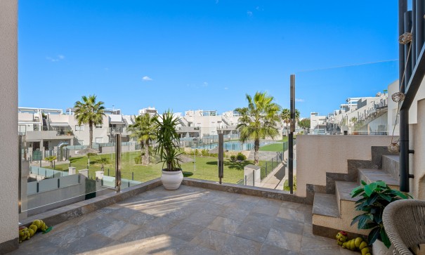 Chalet Independiente - Venta - Torrevieja - Torrevieja