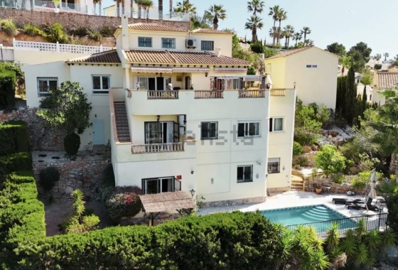 Chalet Independiente - Venta - Villamartín - Costa Blanca