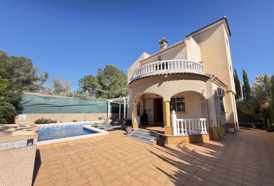 Chalet Independiente - Venta - Villamartín - Villamartín