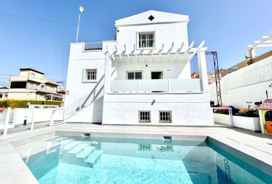 Chalet Independiente - Venta - Villamartín -
                Villamartín