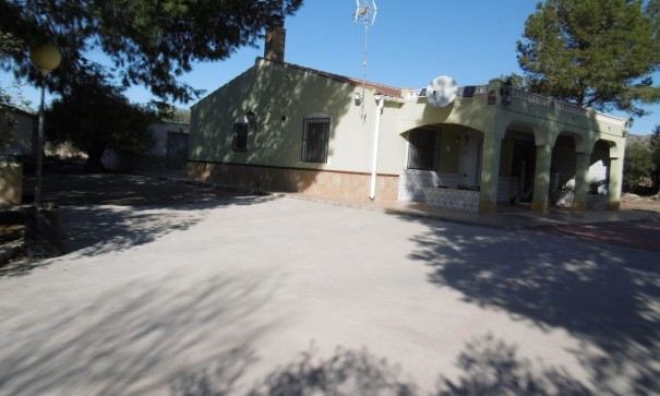 Chalet Independiente - Venta - Yecla - Yecla