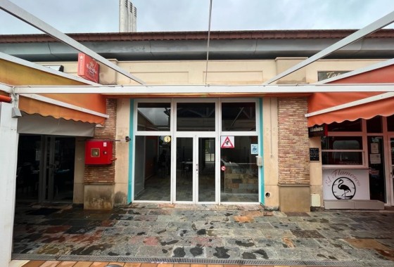 Comercial - Venta -
        Algorfa - C2Q-78857