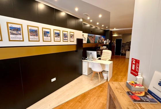 Commercial - Resale - Guardamar del Segura -
                Guardamar del Segura