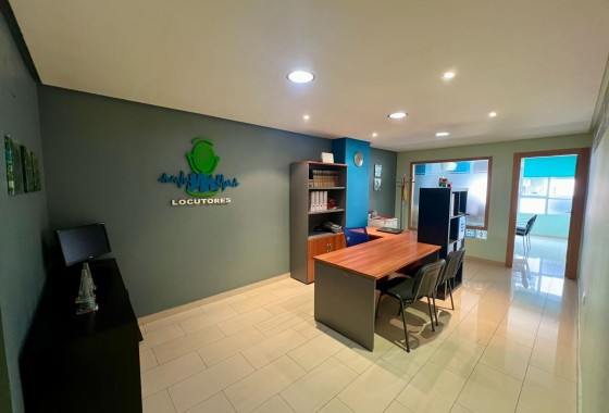 Commercial - Revente -
        Orihuela - C1J-51785