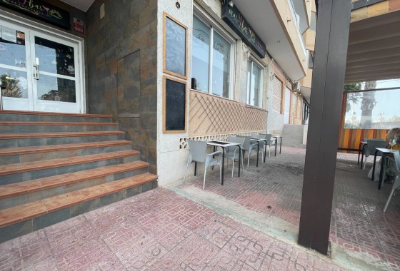 Commercieel - Herverkoop - Torrevieja - Comunidad Valenciana