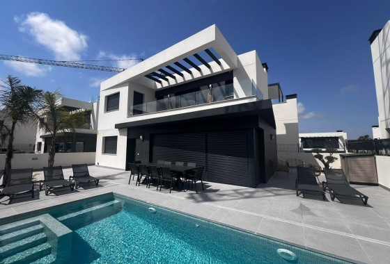 Detached Villa - Resale - Algorfa -
                Algorfa