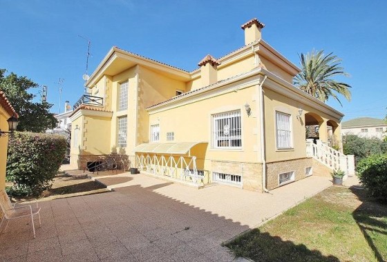 Detached Villa - Resale - Elche -
                Altabix