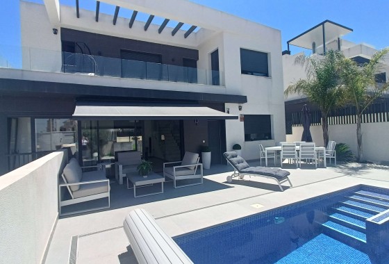 Detached Villa - Resale - La Finca Golf -
                La Finca Golf and Spa Resort