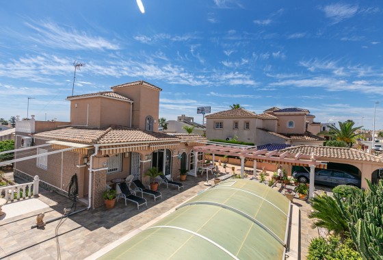 Detached Villa - Resale - La Zenia -
                La Zenia
