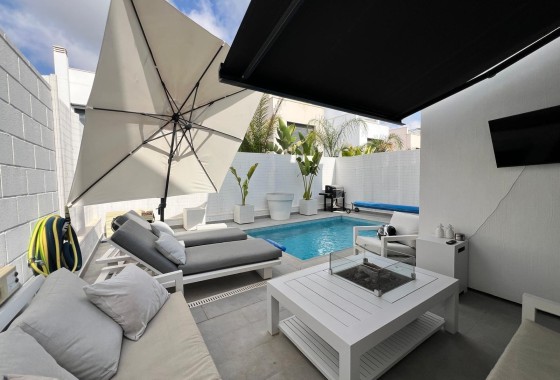 Detached Villa - Resale - Orihuela Costa -
                Villamartín-Las Filipinas