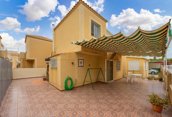 Detached Villa - Resale -
        Torrevieja - MLS-87660