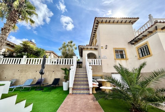 Detached Villa - Resale - Villamartín -
                Villamartín