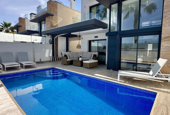 Detached Villa - Revente - Orihuela Costa - Lomas de Cabo Roig