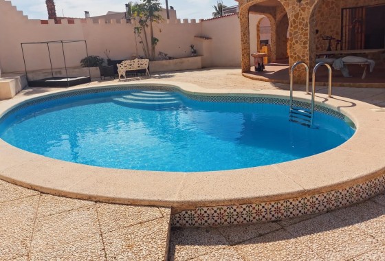 Detached Villa - Revente - Torrevieja - Torrevieja