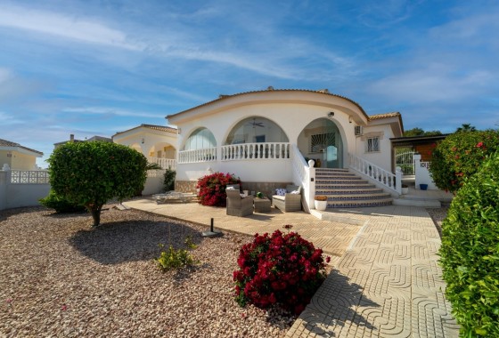 Detached Villa - Sale - Benijofar - Monte Azul