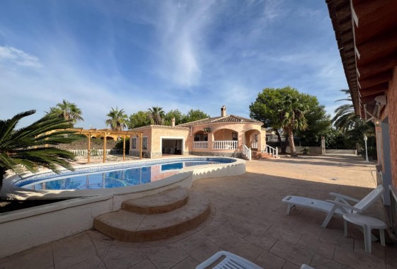 Detached Villa - Sale - Dolores - CMNO. ESCORREDOR