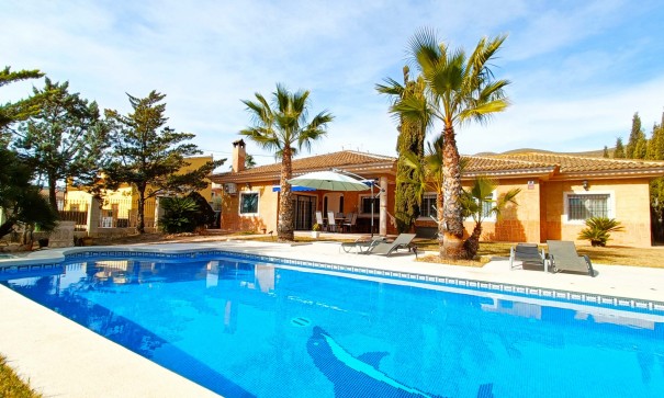 Detached Villa - Sale - Hondón de los Fráiles - Hondón de los Fráiles