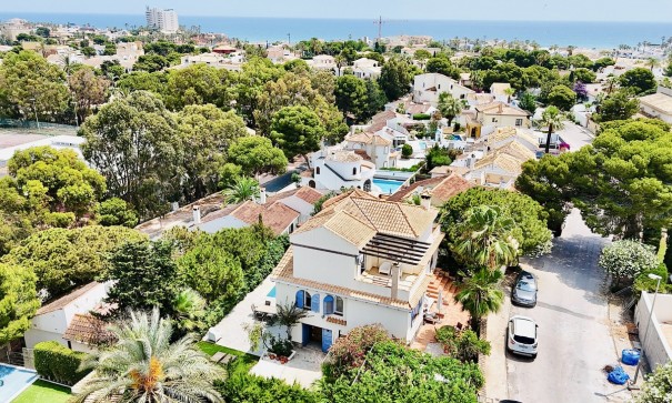 Detached Villa - Sale - La Zenia - La Zenia