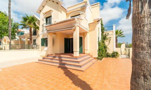 Detached Villa - Sale - Orihuela Costa - Villamartín-Las Filipinas