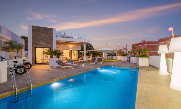 Detached Villa - Sale - Orihuela Costa - Villamartín