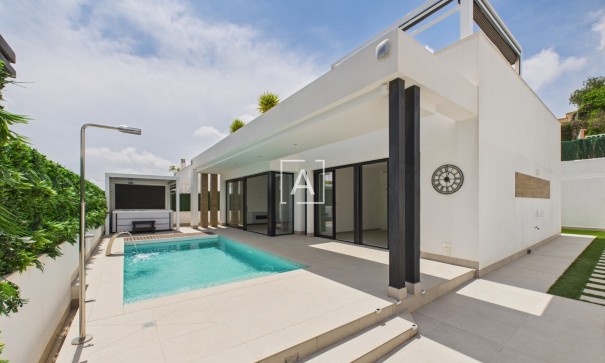 Detached Villa - Sale - Pinar de Campoverde - Pinar de Campoverde